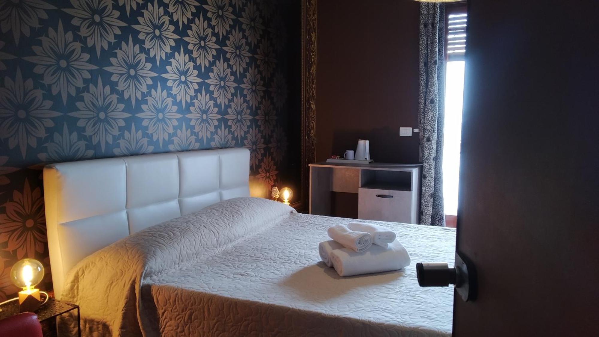 Cconforthotels R&B Dolci Emozioni Барі Екстер'єр фото